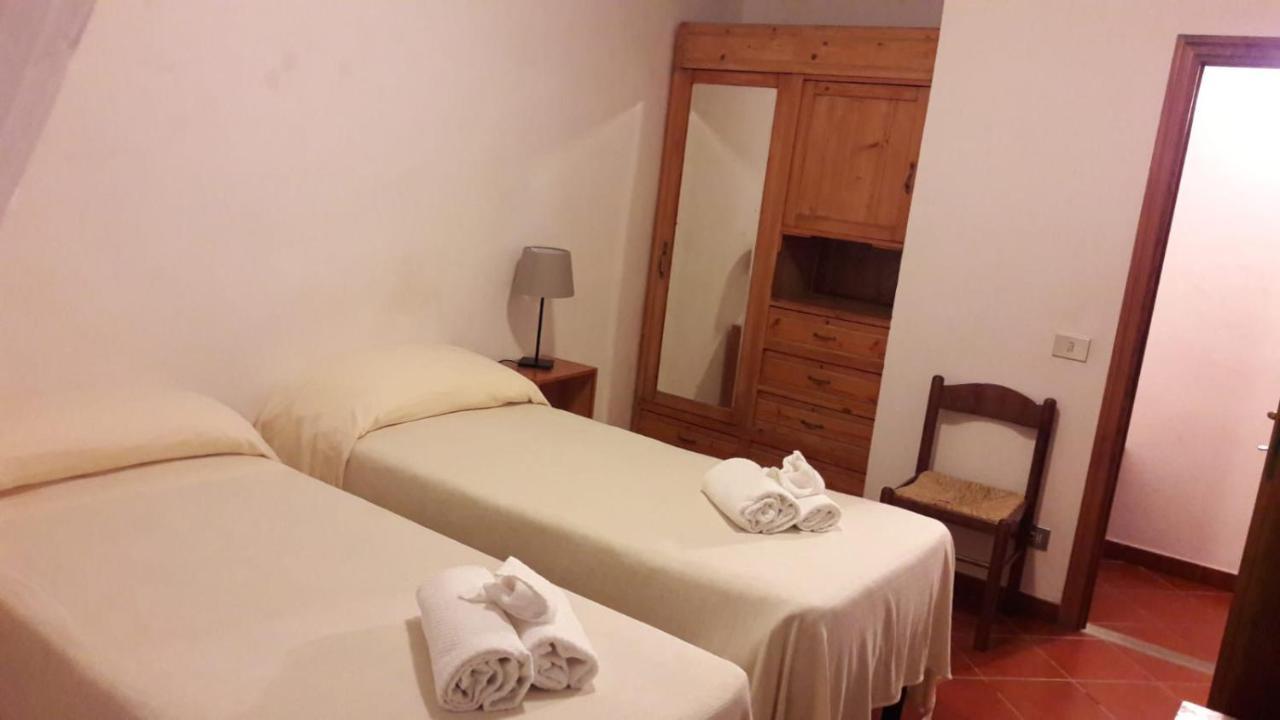 Casa Cares Hotel Reggello Exterior foto